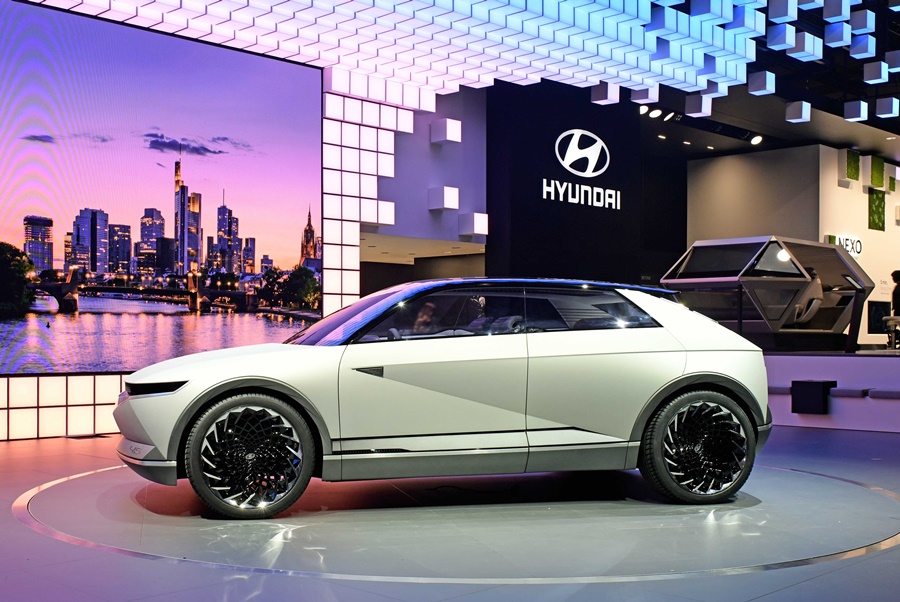 45 Ev Concept Defines Hyundai Motors Future Through Heritage Pistonmy 3124