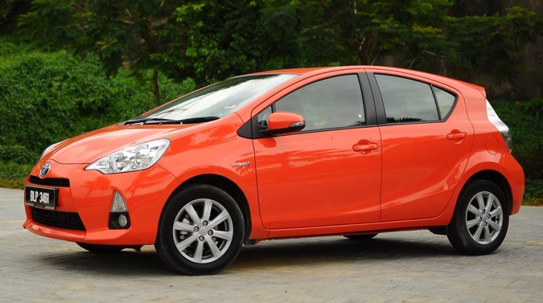 New 2nd generation Toyota Prius Aqua/Prius c is first vehicle to use ...