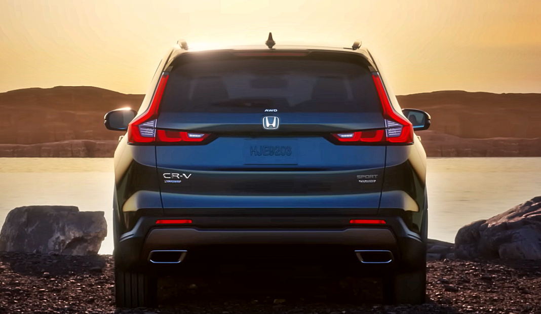 All-new 6th generation Honda CR-V makes first appearance in America ...