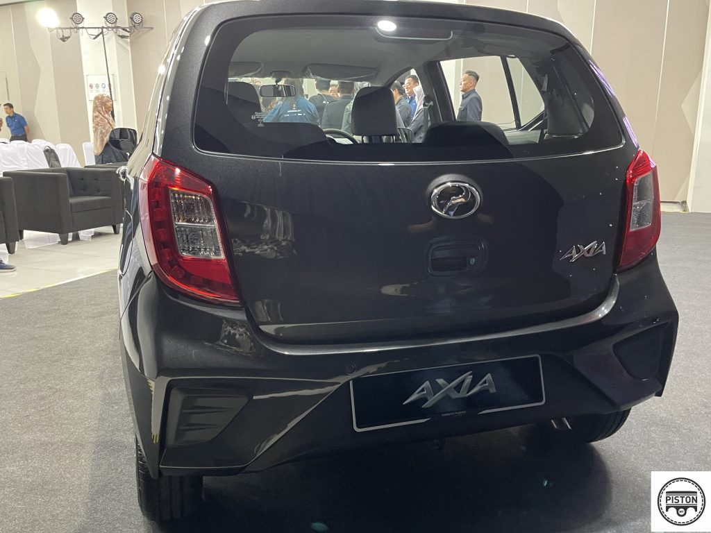 Perodua Axia E Debuts At RM22,000!